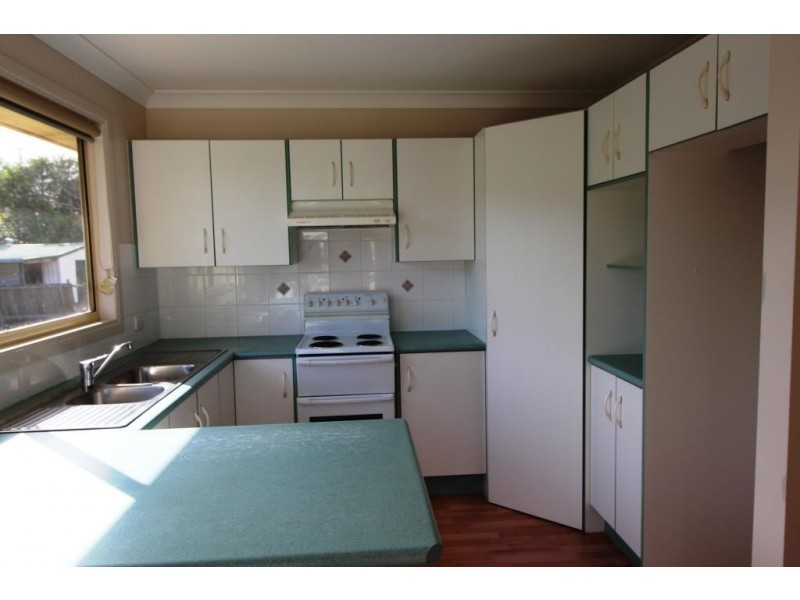 6 River Oak Cres, Scotts Head NSW 2447