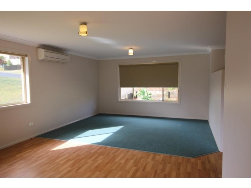 6 River Oak Cres, Scotts Head NSW 2447
