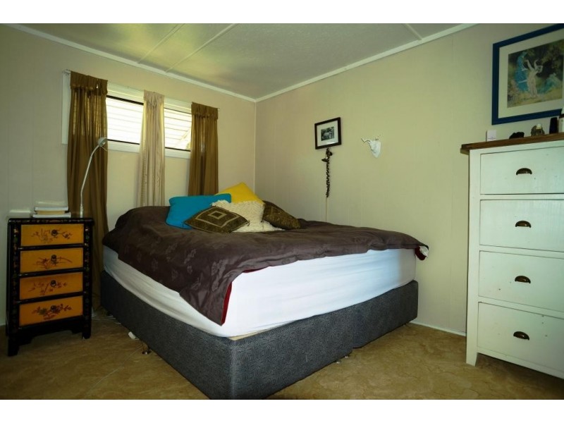 4 Seventeenth Ave, Stuarts Point NSW 2441
