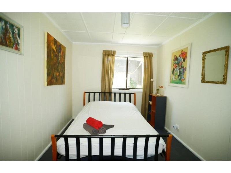 4 Seventeenth Ave, Stuarts Point NSW 2441
