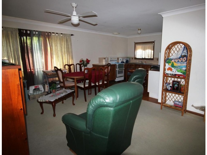 13 Seventh Ave, Stuarts Point NSW 2441
