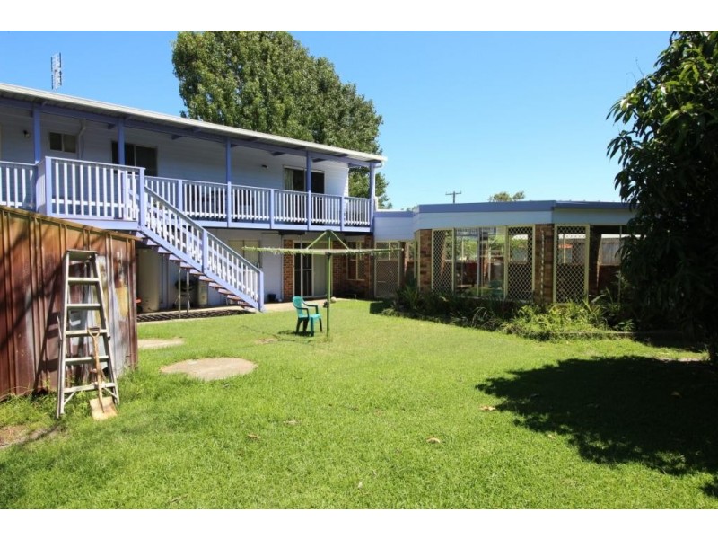 7 Grevillea Ave, Stuarts Point NSW 2441