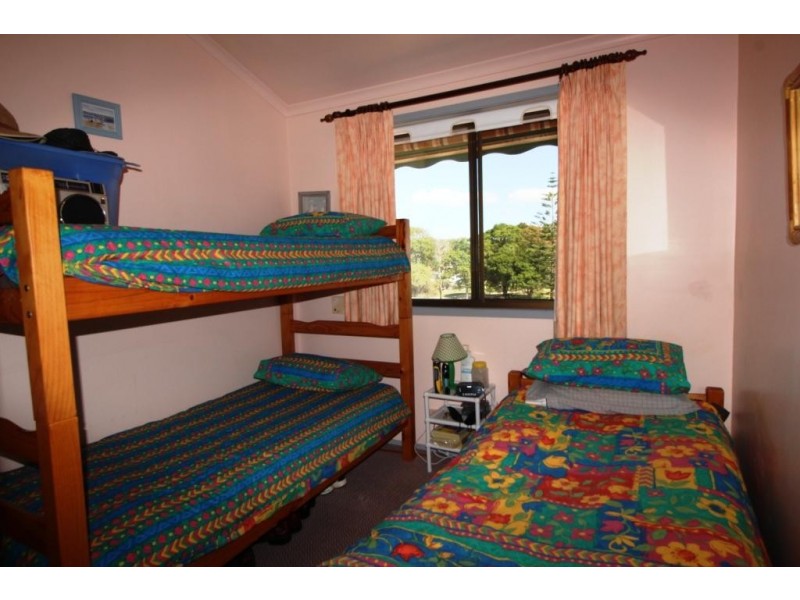 4T/4 Wallace St, Scotts Head NSW 2447