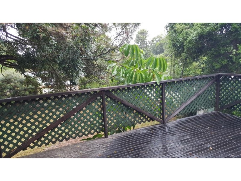 9 Seventh Ave, Stuarts Point NSW 2441