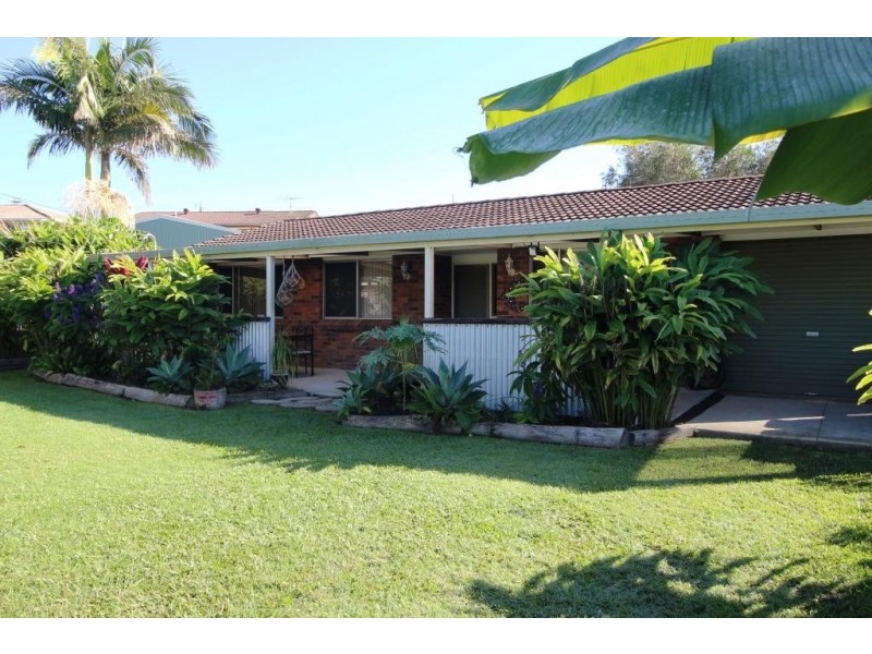 2 Raleigh St, Scotts Head NSW 2447