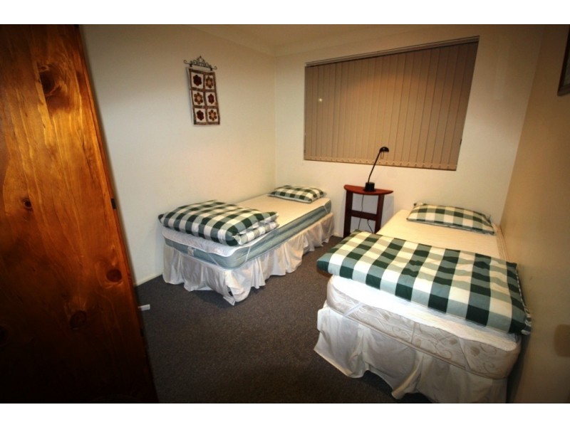 2 Raleigh St, Scotts Head NSW 2447