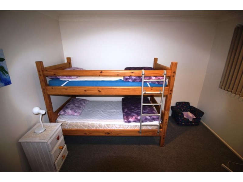 2 Raleigh St, Scotts Head NSW 2447
