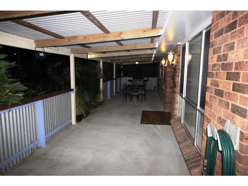 2 Raleigh St, Scotts Head NSW 2447