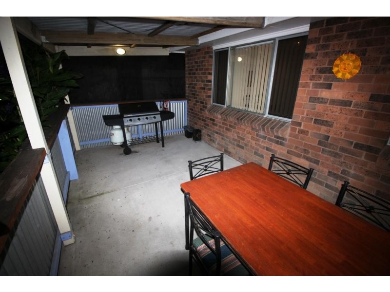 2 Raleigh St, Scotts Head NSW 2447
