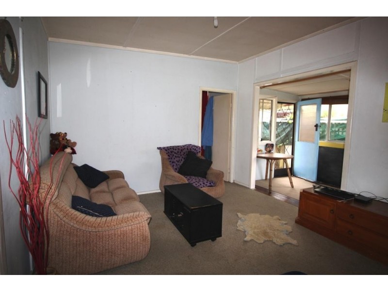 14 First Ave, Stuarts Point NSW 2441