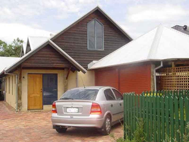 127a South Street, Beaconsfield WA 6162