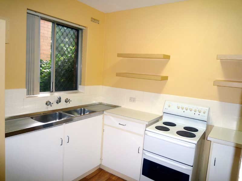 18/4 Southend Road, Hamilton Hill WA 6163