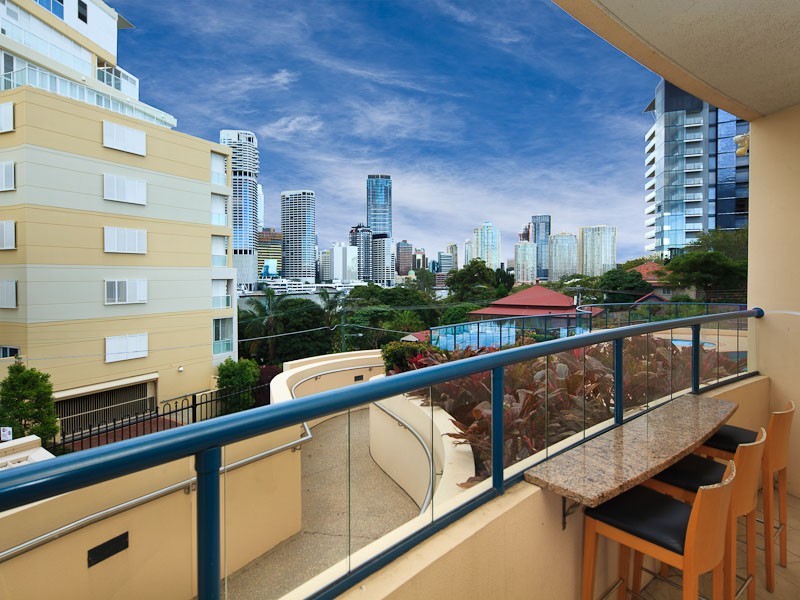 2/321 Main Street, Kangaroo Point QLD 4169