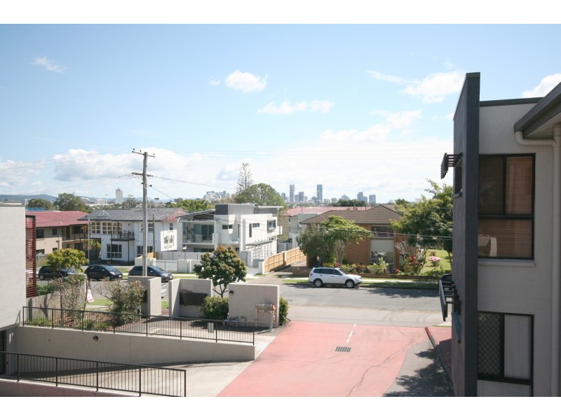 15/15 Kitchener Street, Coorparoo QLD 4151
