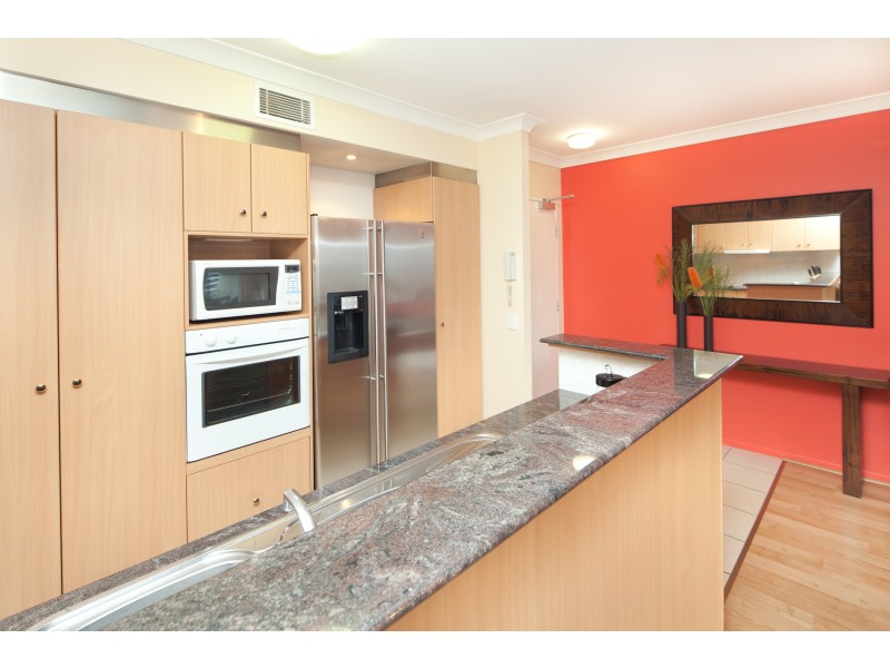 48/45 Deakin Street, Kangaroo Point QLD 4169