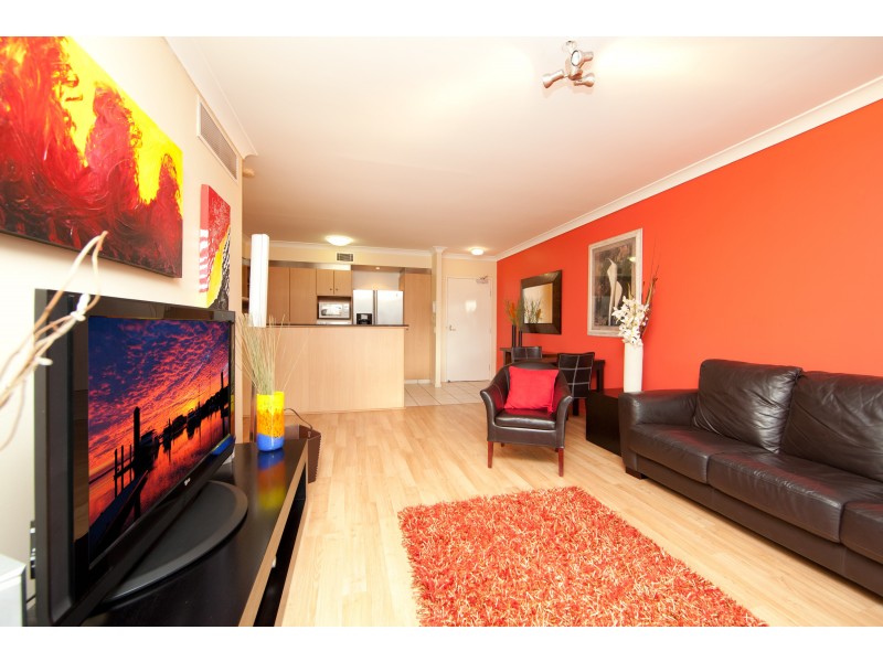 48/45 Deakin Street, Kangaroo Point QLD 4169