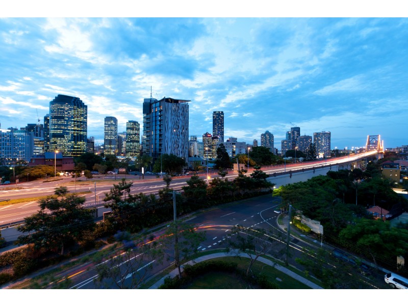 48/45 Deakin Street, Kangaroo Point QLD 4169