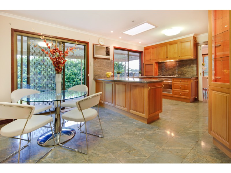 9 Centurion Street, Bridgeman Downs QLD 4035