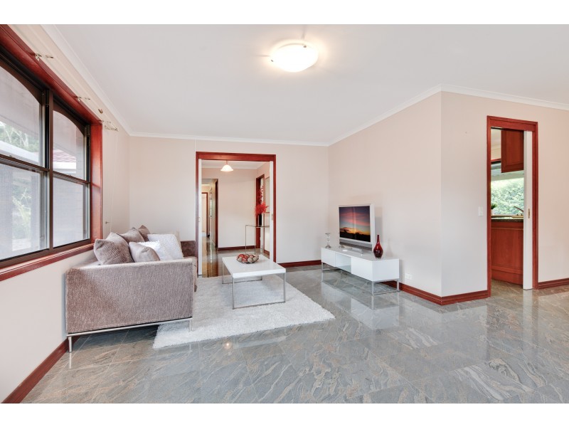 9 Centurion Street, Bridgeman Downs QLD 4035