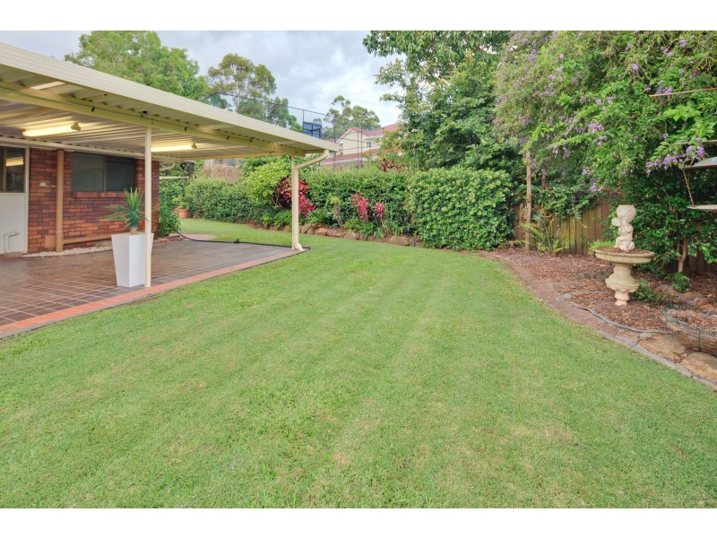 9 Centurion Street, Bridgeman Downs QLD 4035