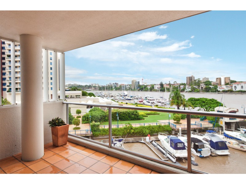 42/78 Cairns Street, Kangaroo Point QLD 4169