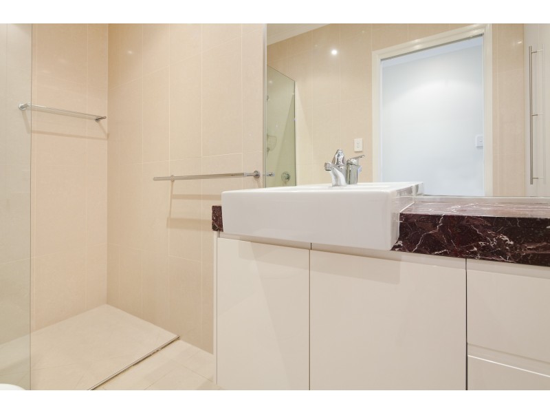 42/78 Cairns Street, Kangaroo Point QLD 4169