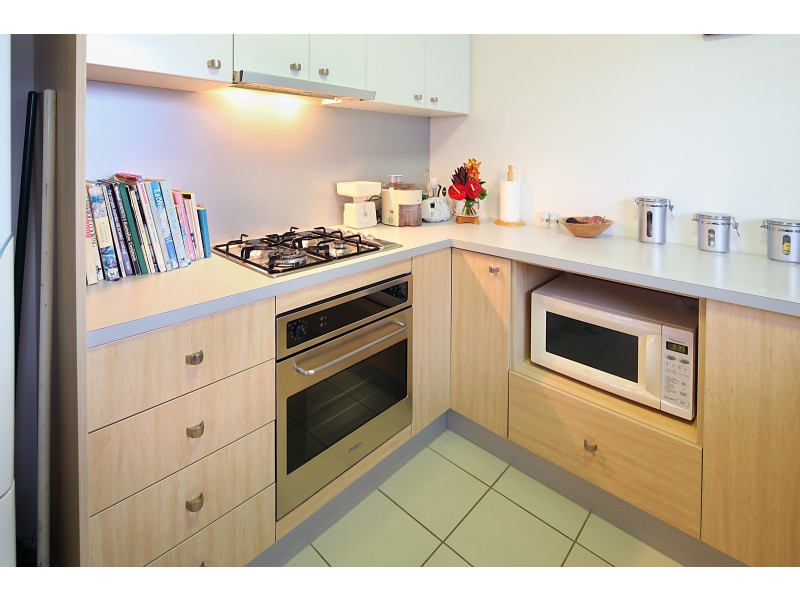 11/15 Kitchener Street, Coorparoo QLD 4151