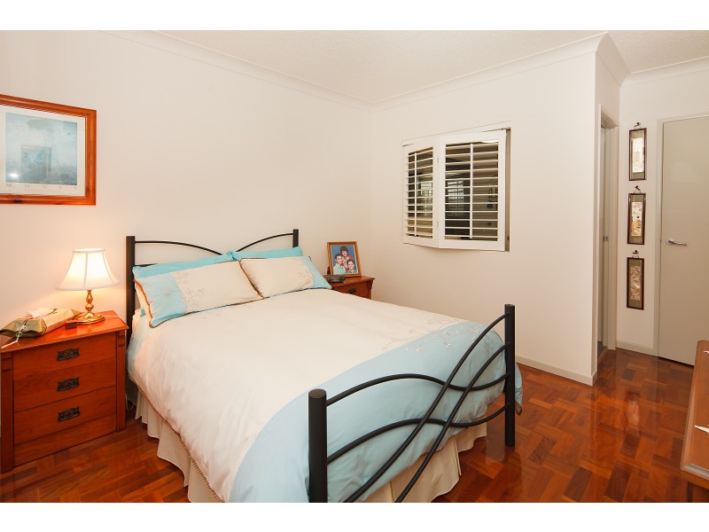 11/15 Kitchener Street, Coorparoo QLD 4151