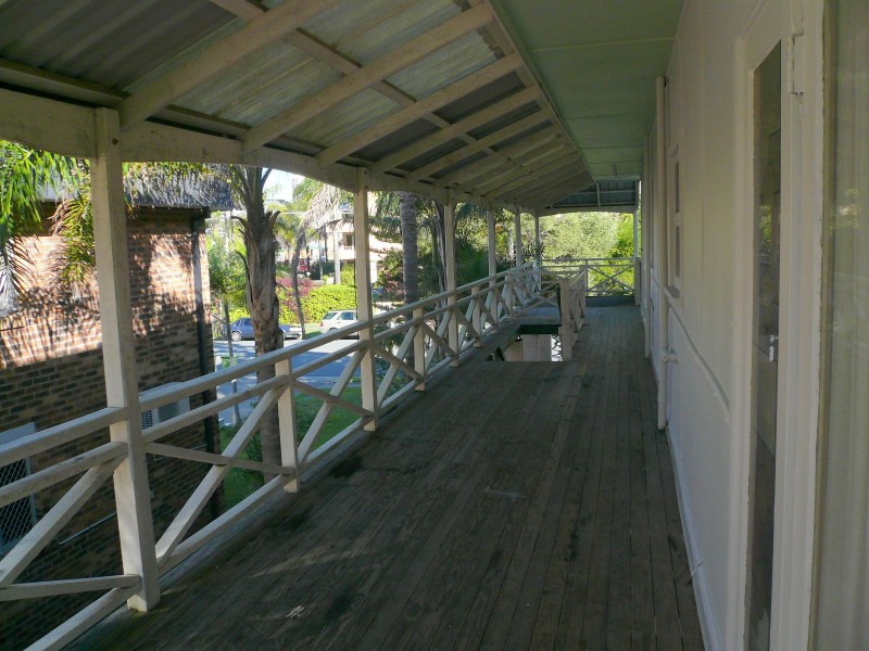 1/19 Second Avenue, Broadbeach QLD 4218