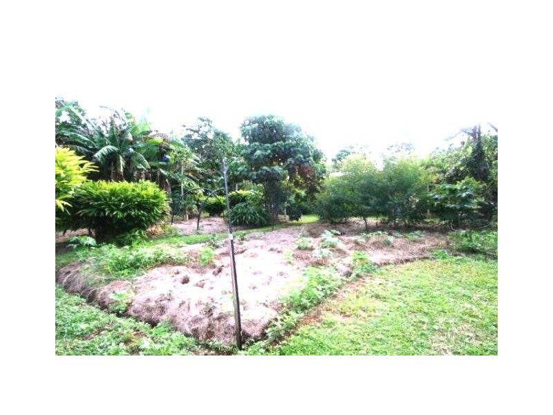 268 Bates Road, Como QLD 4571