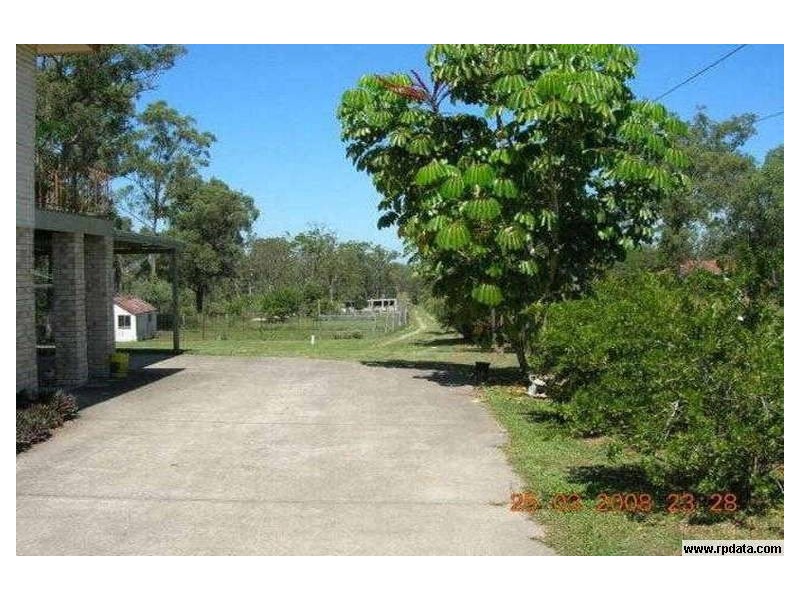 215 Andrew Road, Greenbank QLD 4124