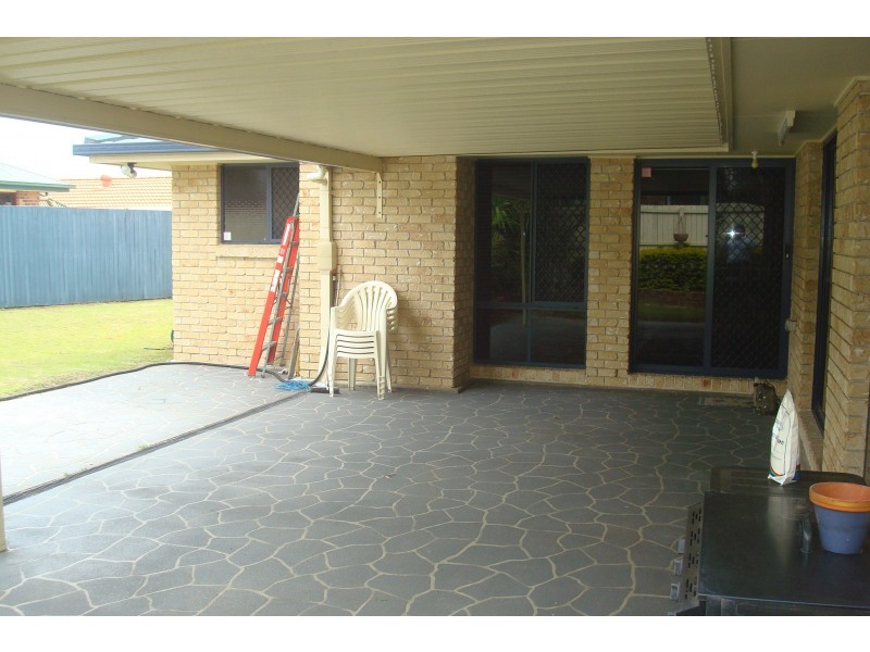 6 Standford Place, Regents Park QLD 4118