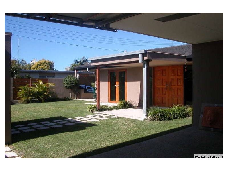 Broadbeach Waters QLD 4218
