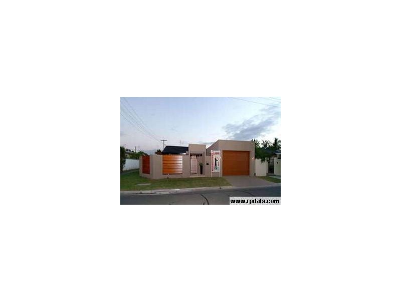 Broadbeach Waters QLD 4218