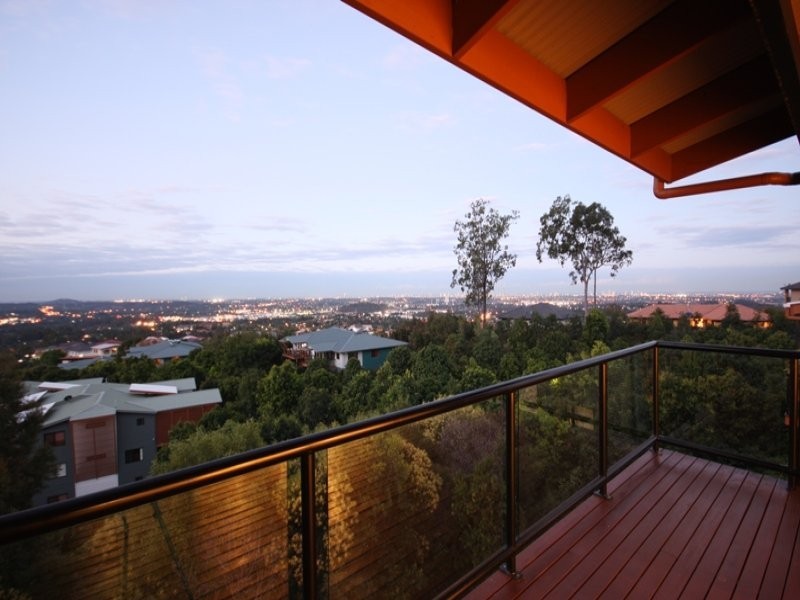 2/24 Ridgeline Way, Highland Park QLD 4211