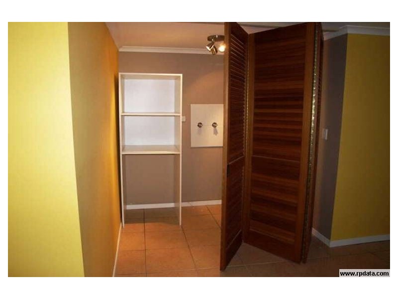 1/8 West View Road, Currumbin Waters QLD 4223