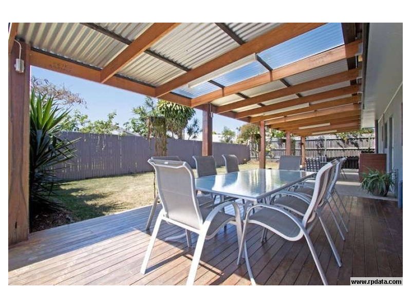 34 Allambi Avenue, Broadbeach Waters QLD 4218