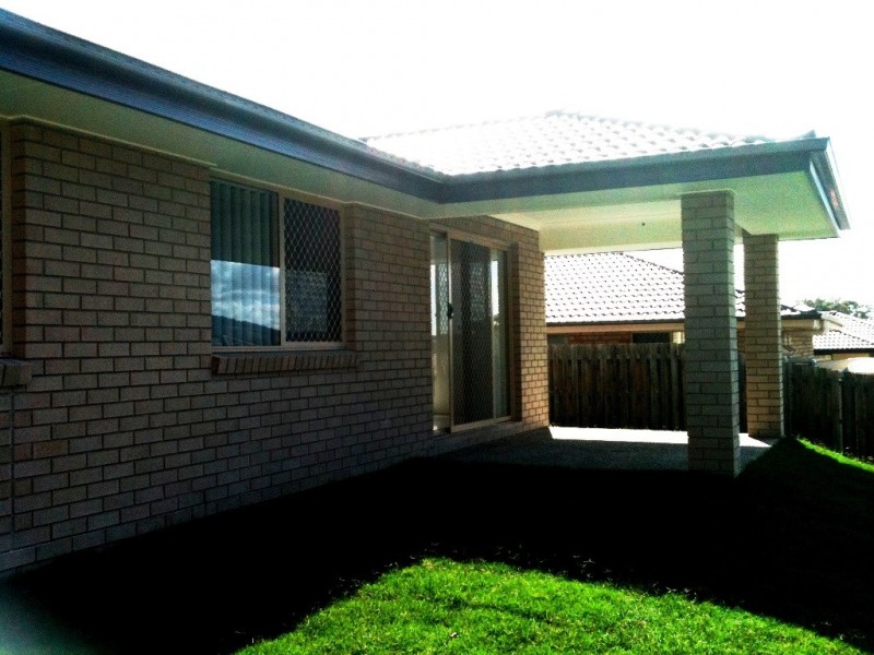 24 Skyline Circuit, Windaroo QLD 4207