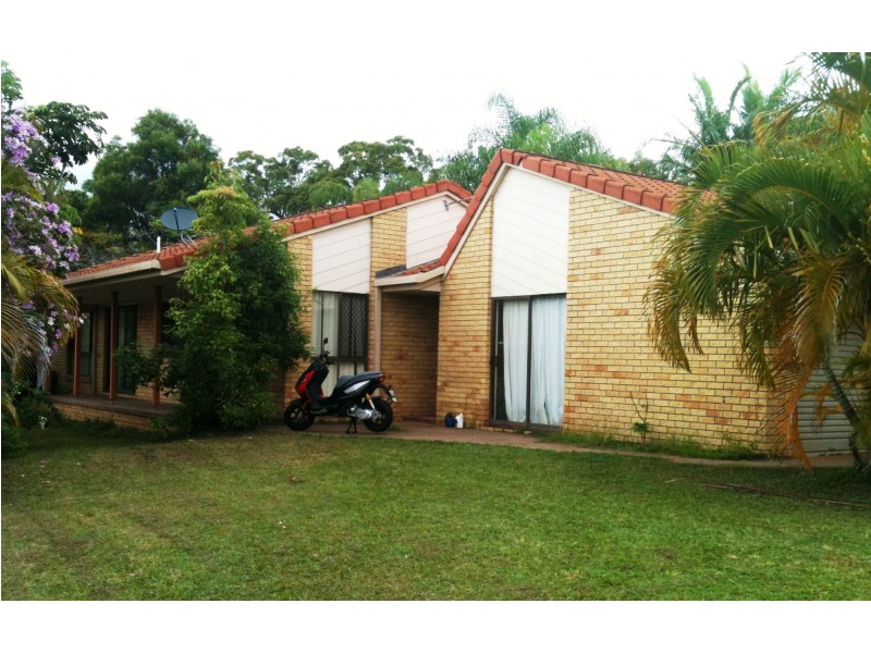 38 Glen Eagles Drive, Robina QLD 4226