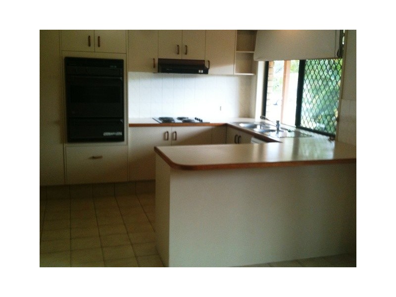 38 Glen Eagles Drive, Robina QLD 4226