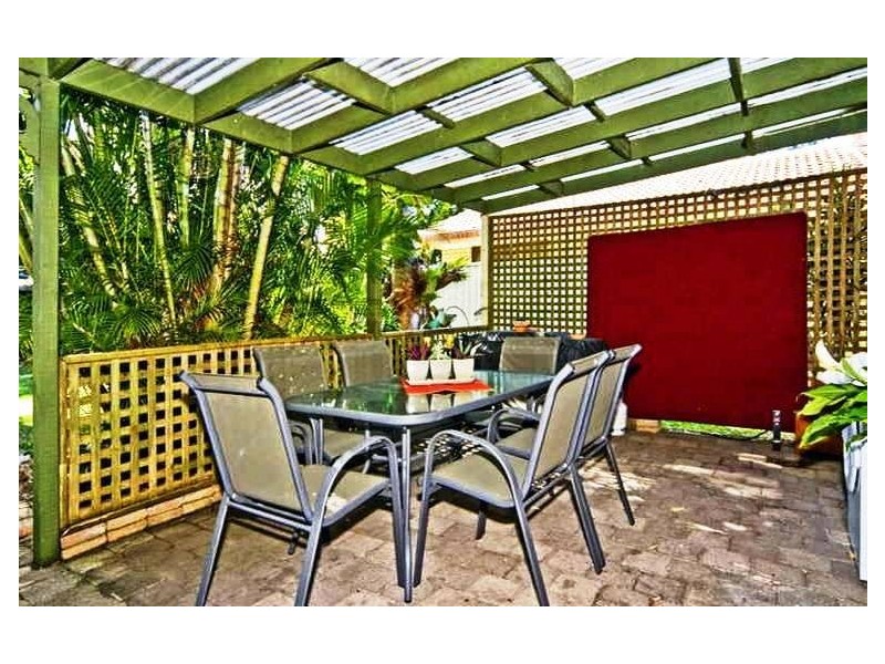 28 Nalkari Street, Coombabah QLD 4216