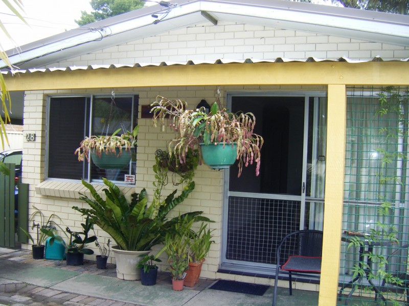 28 Nalkari Street, Coombabah QLD 4216