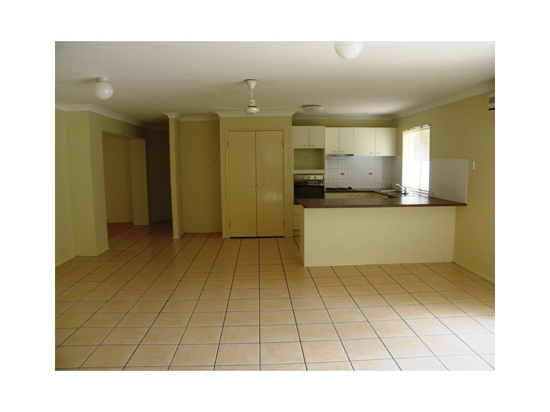 91 Tiger Drive, Arundel QLD 4214