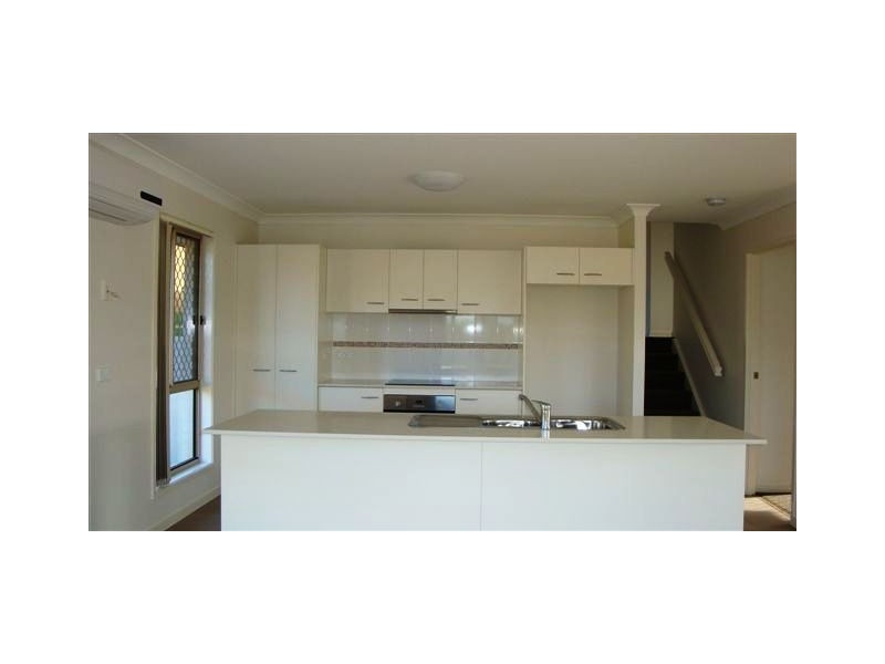 8 Jackaroo Crescent, Gilston QLD 4211