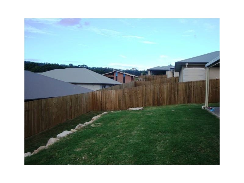 8 Jackaroo Crescent, Gilston QLD 4211