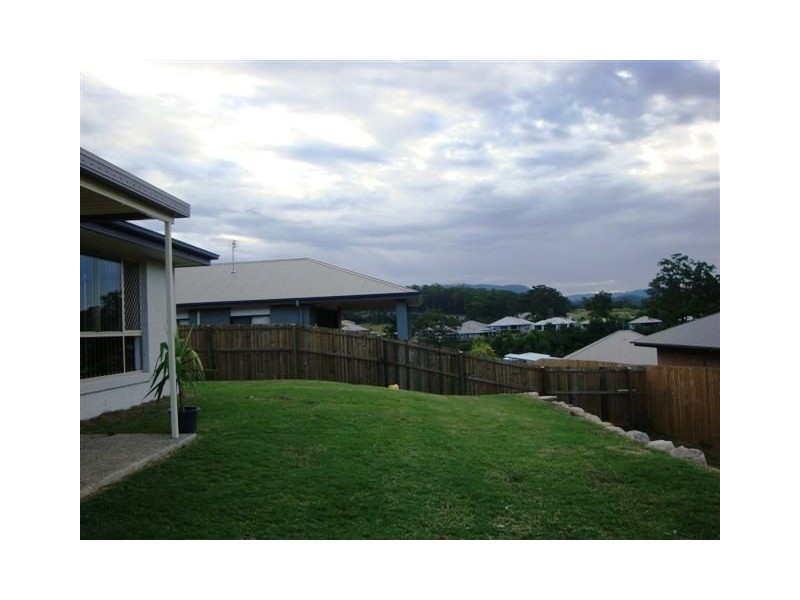 8 Jackaroo Crescent, Gilston QLD 4211