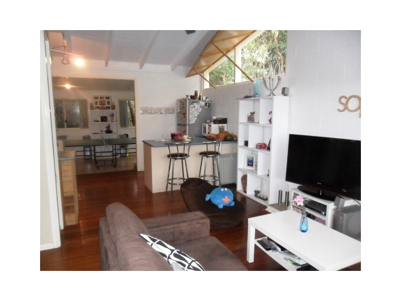 8 Westview Road, Currumbin QLD 4223