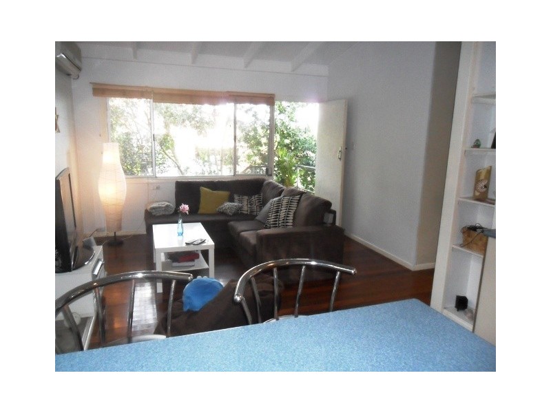 8 Westview Road, Currumbin QLD 4223