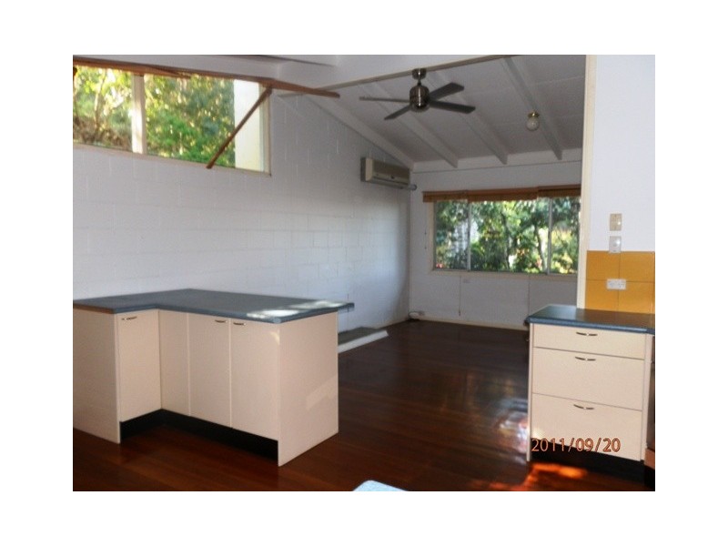 8 Westview Road, Currumbin QLD 4223