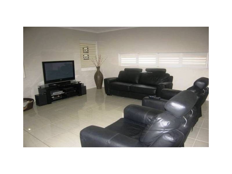 10 Daintree Crescent, Coomera QLD 4209